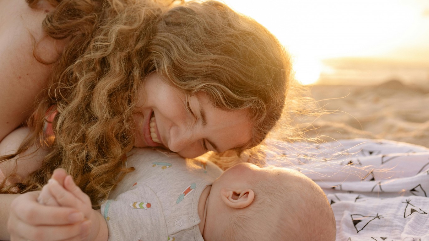 Šta Vam ZAISTA treba sa bebom ili todlerom na plaži ?