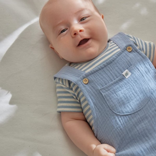 Garderoba i igracke za bebe