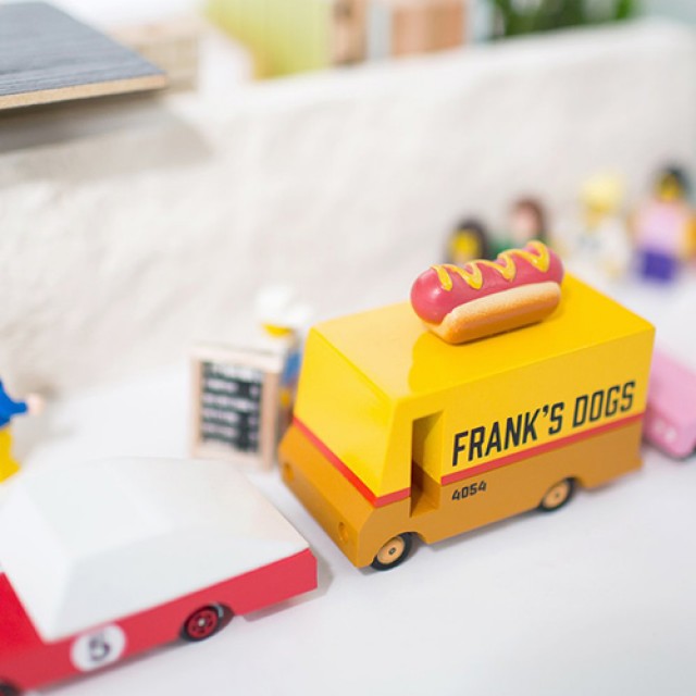 Van - Hot Dog