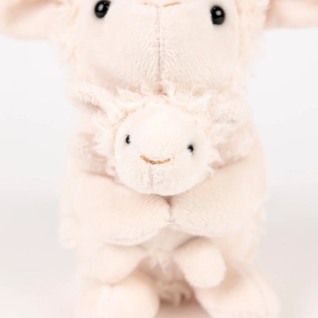 Plišana Igračka – Mama Lamb I Njena Beba