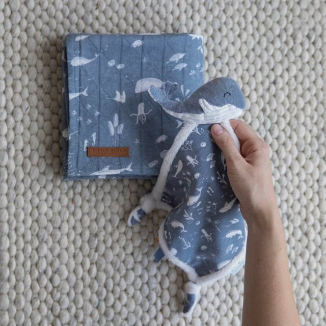 Cuddle Cloth Whale Ocean Blue