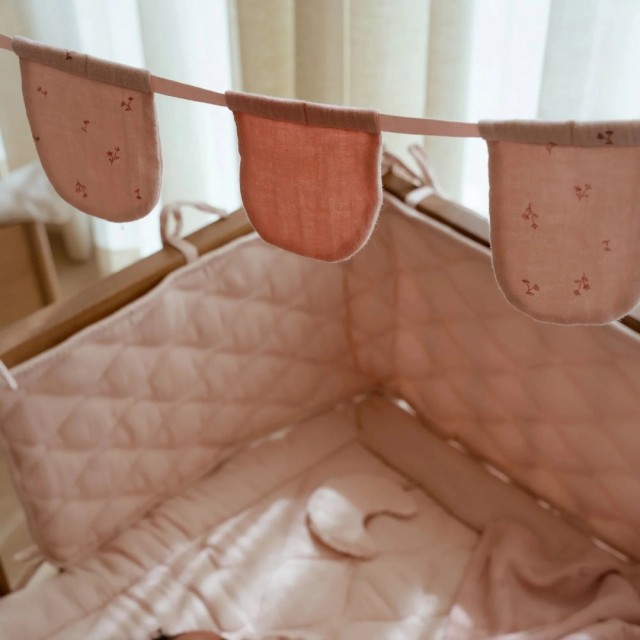 Tkanina Girlanda, Zastavice, Pink - Essentials