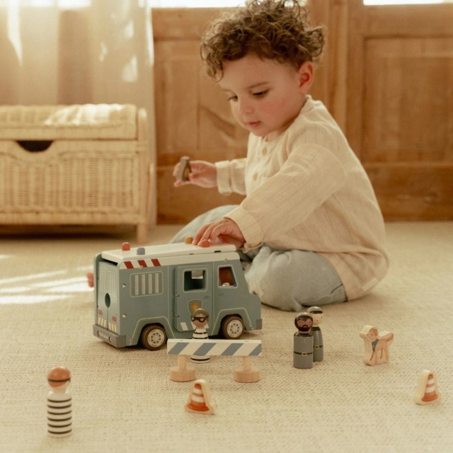 Drveno Vozilo Hitne Službe – Policijski Kombi Sa Dodacima