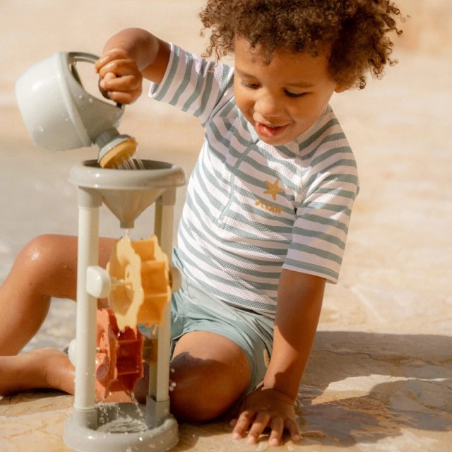 Little Dutch kupaci sorts za dečake