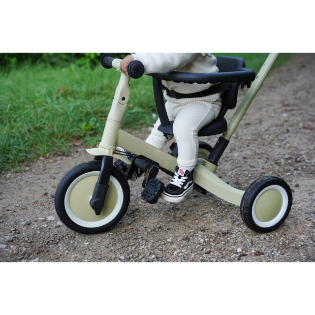 Tricikl Lio Sa Ručkom, Pistache